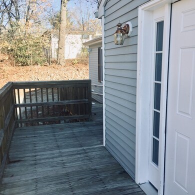 30 Iroquois St, Worcester, MA 01602 - photo 4