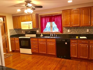 110 W Enterprise St, Glen Lyon, PA 18617 - photo 6