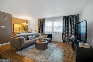 813 Yorktown St, Lansdale, PA 19446 - photo 5