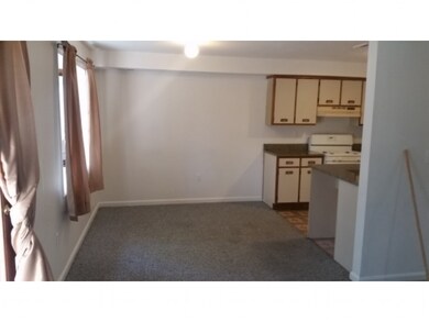 231 Stonebridge Dr unit 231, Nashua, NH 03063 - photo 5