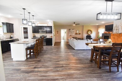 109 E 5th St, Argyle, MN 56713 - photo 4