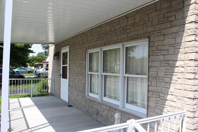 248 Saint Christopher Ln, Columbus, OH 43213 - photo 5