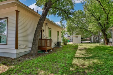 403 S Lindsay St, Gainesville, TX 76240 - photo 6