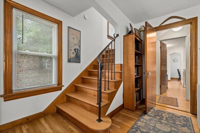 958 Montrose Ave, Columbus, OH 43209 - photo 4