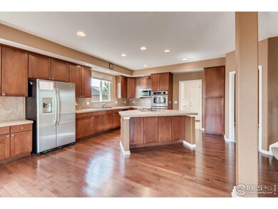 GOURMET KITCHEN