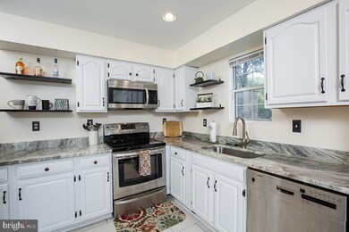 14310 Dover Ct, Laurel, MD 20707 - photo 6