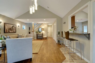 39 Leonard Ave, Atlantic Highlands, NJ 07716 - photo 4