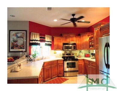 Kitchen. Gourmet kitchen w/decorator touches