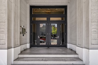 204 Travis St unit 2-B, Houston, TX 77002 - photo 3