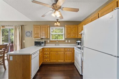 416 Granite Ct, Raymore, MO 64083 - photo 5