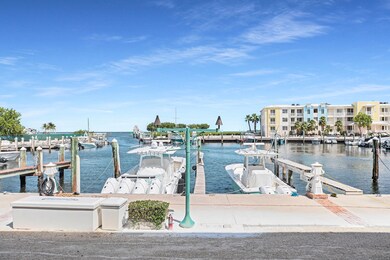 Mariners Club resort-like amenities