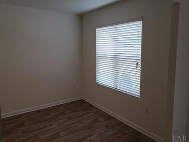 8601 Ashland Ave, Pensacola, FL 32534 - photo 4