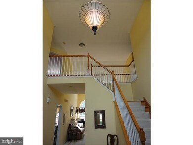 406 Forest Ln, North Wales, PA 19454 - photo 4