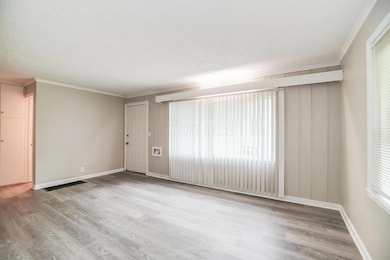 5 Dining Room