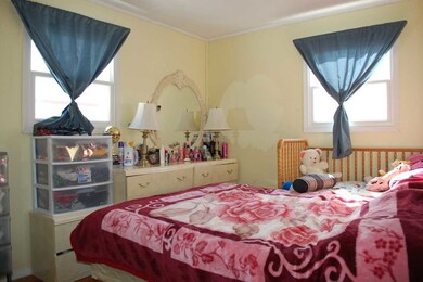 61 Birch St, Carpentersville, IL 60110 - photo 5