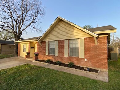 3452 Weber St, Fort Worth, TX 76106 - photo 2