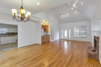 6464 Trammel Dr, Dallas, TX 75214 - photo 7