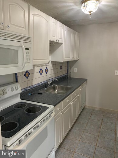 8627 Village Way unit 8, Alexandria, VA 22309 - photo 2