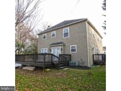 504 Dogwood Cir, Havertown, PA 19083 - photo 3