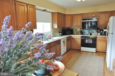 17321 Pickwick Dr unit 3, Purcellville, VA 20132 - photo 3