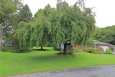 7316 W Hillcrest Ln, Slatington, PA 18080 - photo 2