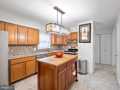 13029 Chalfont Ave, Fort Washington, MD 20744 - photo 6