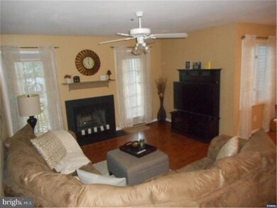 303 Madeline Ct unit 303, Newark, DE 19711 - photo 2