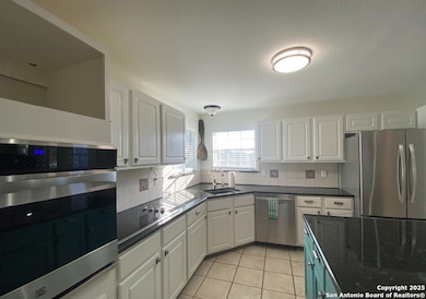 228 Highland Woods, Boerne, TX 78006 - photo 4