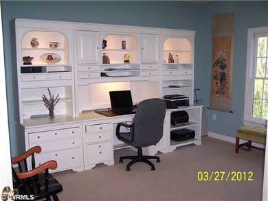 Studio/Study/Office