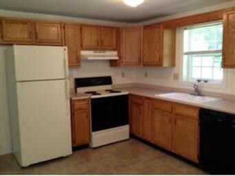 50 Pine Hill Rd unit A, Berwick, ME 03901 - photo 4