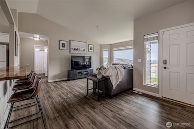 1348 Wheatridge Dr, East Wenatchee, WA 98802 - photo 3