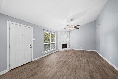 8 Hideaway Dr, Friendswood, TX 77546 - photo 6