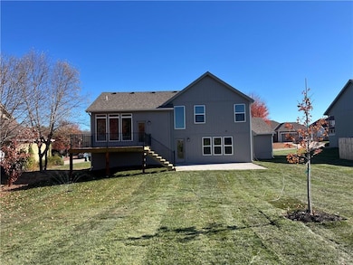 989 Sicklebar Dr, Peculiar, MO 64078 - photo 3