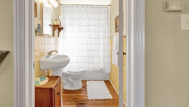 207 W Park St, Fredericksburg, TX 78624 - photo 7