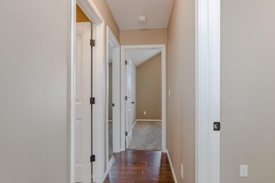 Nicole 1004 E Highview Dr 2