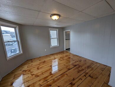 5 Plum St unit 2, Worcester, MA 01604 - photo 3