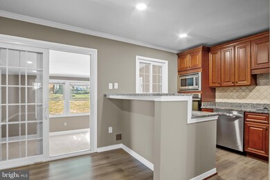 215 W Mill Ave, Capitol Heights, MD 20743 - photo 6