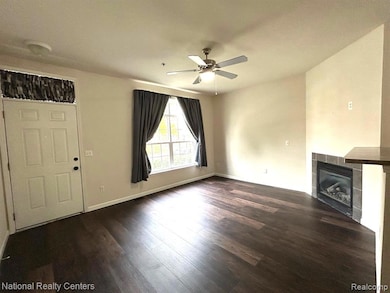 14579 Vauxhall Dr unit 84, Sterling Heights, MI 48313 - photo 4