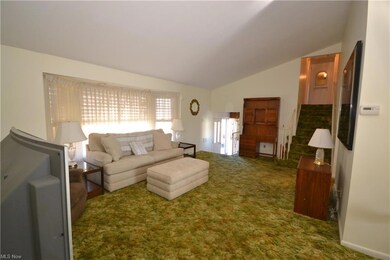 22200 Sandalwood Rd, Bedford, OH 44146 - photo 5