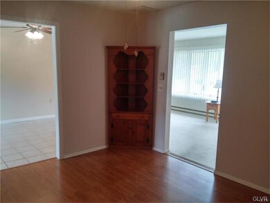 3206 Division St, Easton, PA 18045 - photo 5