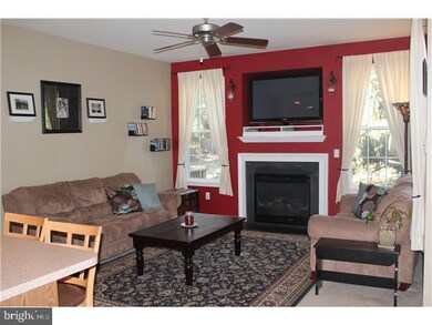 204 Cherry Ln unit 3, Kennett Square, PA 19348 - photo 3