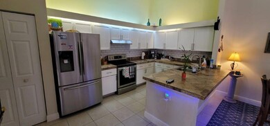 1220 Summit Place Cir unit B, West Palm Beach, FL 33415 - photo 7