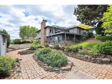 412 Lloyd Ave, Maupin, OR 97037 - photo 3