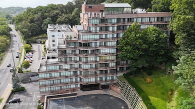 Sunrise Tower unit 614, Staten Island, NY 10304 - photo 3