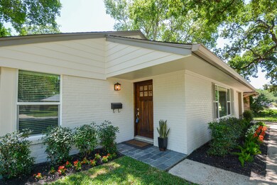 2323 Lamonte Ln, Houston, TX 77018 - photo 5