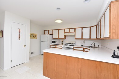 30 Forest Garden kitchen1