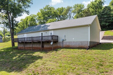 883 Black Oak Estates Rd 005
