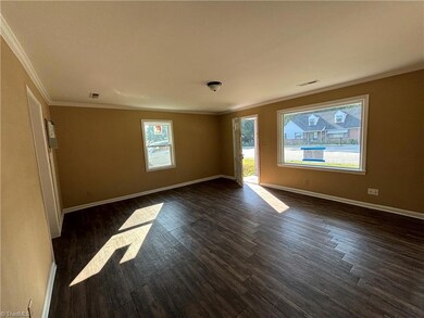 Living room v 2