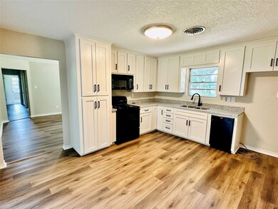 4212 Doris St, Bay City, TX 77414 - photo 4