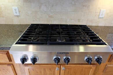 2403 Sarasota Dr, Friendswood, TX 77546 - photo 7